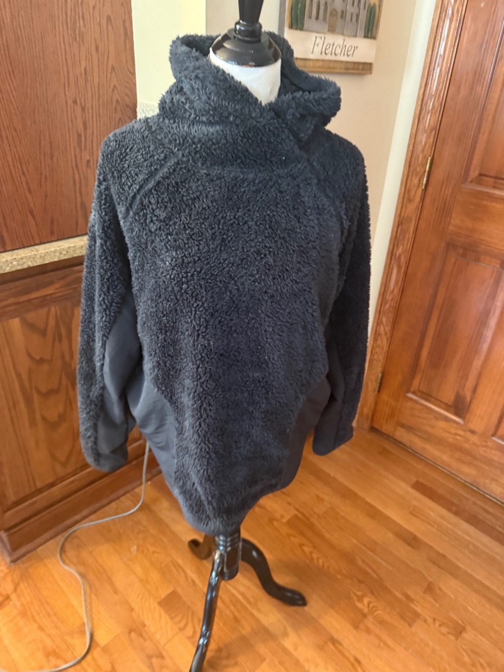 Nike pullover hoodie